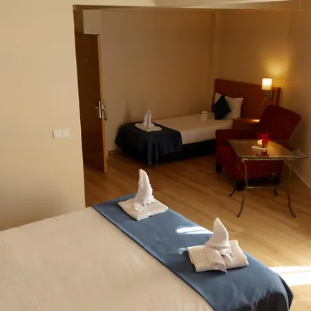 Park Hotel 2*
