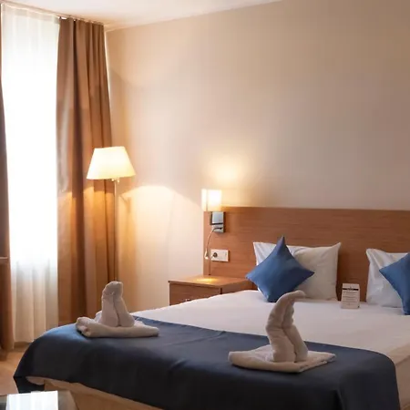 Hotel Park 2*